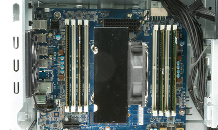 PC HP Z440 E5-1620v3 32GB 256GB W10P