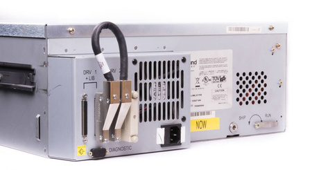 TAPE LIBRARY OVERLAND PowerLoader HPLTO-LXML2217RB