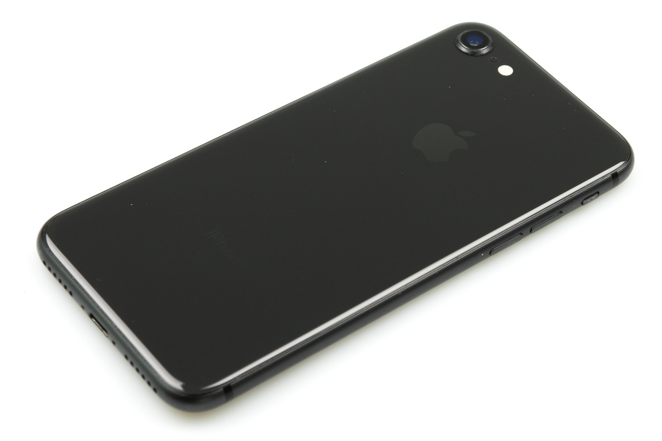 Apple iPhone SE3 64GB ブラック Amazon | 【整備済み品】 Apple iPhone SE（第3世代） 64GB